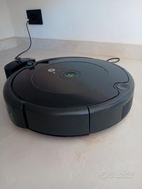 iRobot Roomba aspirapolvere 692