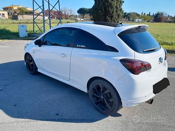 Opel corsa E  b-color