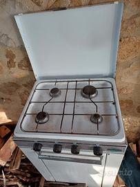 cucina gas 4 fuochi