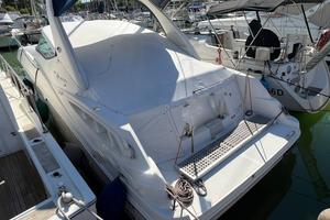 Sea Ray 335 Da (2007)