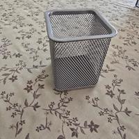 Porta penne Lebez quadrato in metallo