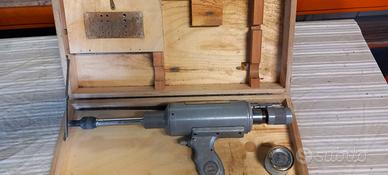 RIVETTATRICE PNEUMATICA