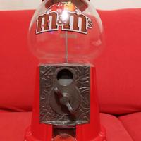 distributore di caramelle m&m's