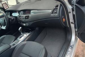 Renault Laguna con gancio traino pari al nuovi