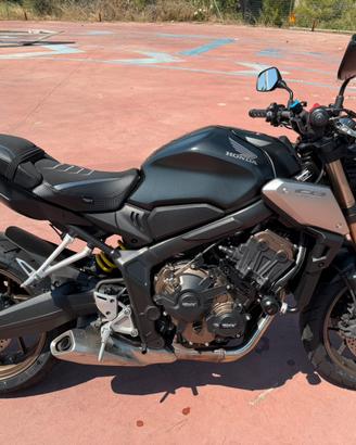Honda CB650R in garanzia