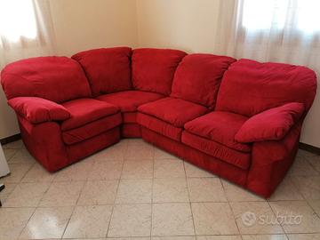 Divano in Alcantara rosso