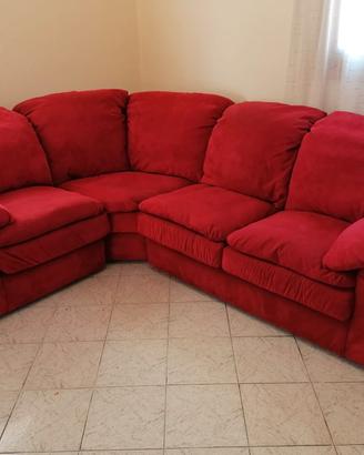 Divano in Alcantara rosso