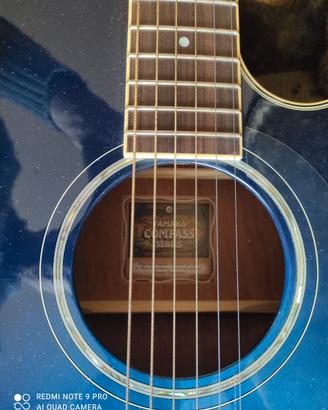 Chitarra elettroacustica Yamaha