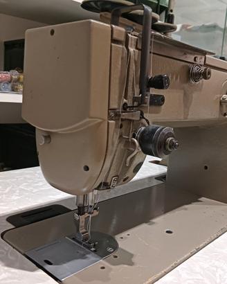 Macchina da cucire Necchi industriale