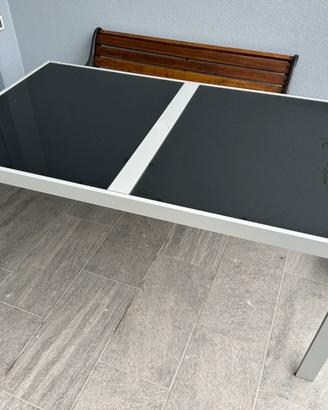 Tavolo da esterno giardino in metallo e vetro Ikea