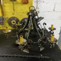 Lampadario ferro battuto fatto a mano