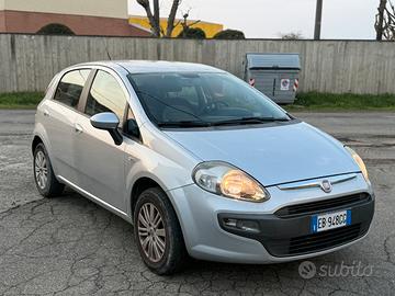 Fiat punto 2011 1.4 benzina GPL 77cv 160.00km