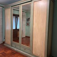 Armadio con ante scorrevoli
