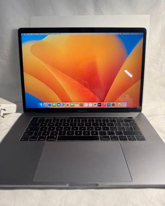 MacBook Pro 15 Retina 2017 i7 16GB 512GB Radeon