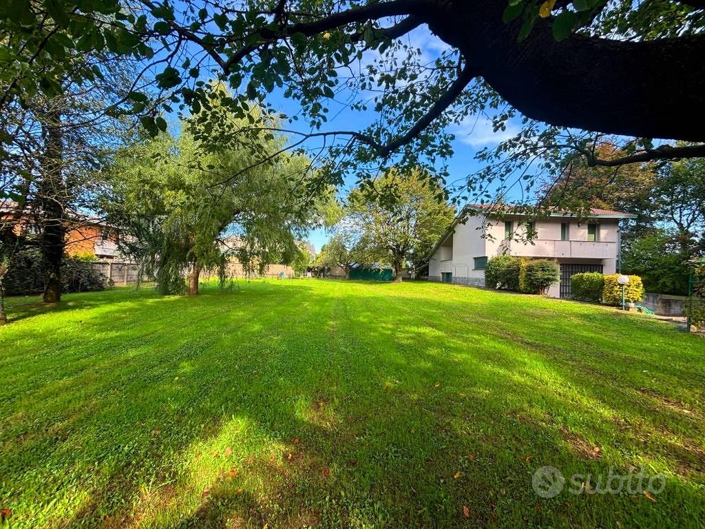 Villa di 382 m² con 4 locali e box auto doppio a S - Vista 6