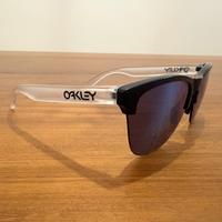 Oakley  frogskins