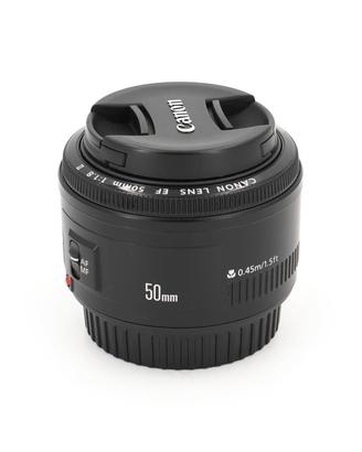 Canon EF 50mm f/1.8 II