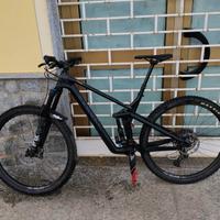 Mountain bike canyon strive 29 cf 8.0