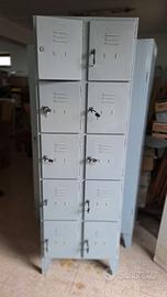 ARMADIO CASELLARIO IN METALLO A 10 POSTI