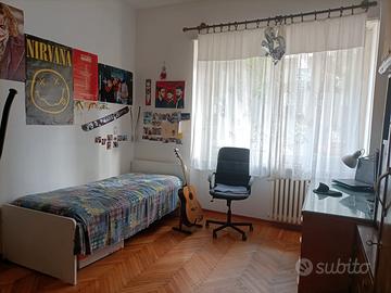 Alloggio solo a STUDENTI UNIVERSITARI