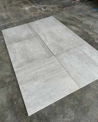 Piastrelle in gres 60x60 grigio cemento