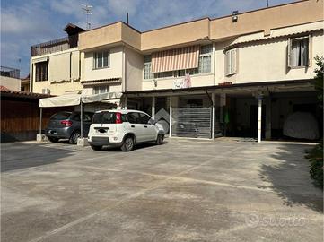 BIFAMILIARE A PARETE