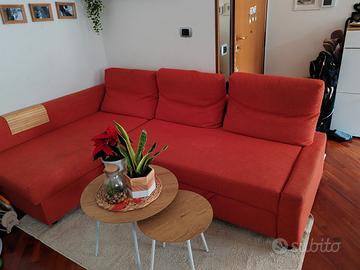 Divano letto Ikea Friheten rosso