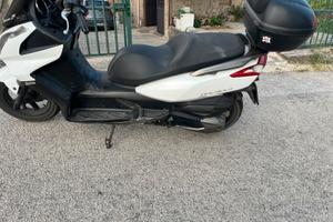 Kymco downtown 200i