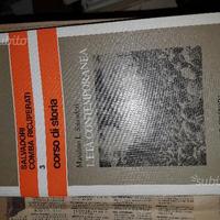 Libro scolastico di storia