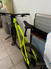 Bicicletta rockrider st530