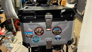 Bauletto moto 46 litri, predisposto per 800mt