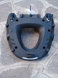 Supporto bauletto scooter moto GIVI. No bulloneria