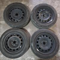 Cerchi in ferro 16 con gomme