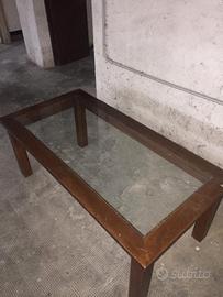 tavolino in legno massello con pianale in cristall