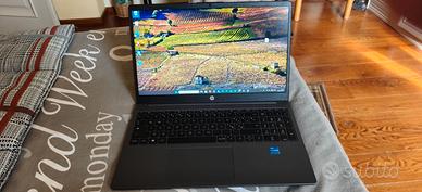Hp 250 G10 i5-1334u 16GB RAM 512GB SSD Win 11 pro