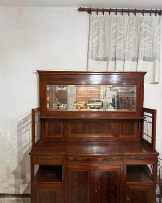 Mobile credenza stile Liberty in legno 