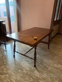 Tavolo da salotto in legno