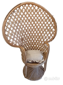 SEDIA PAVONE IN RATTAN