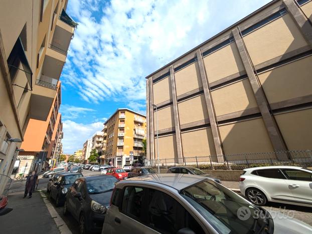 Quartiere africano/villa chigi - locale commercial