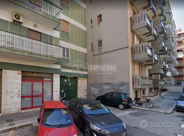 locale uso deposito/cantina