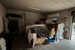 Deposito Arredi/Scatoloni/Oggetti - NO Chiavi
