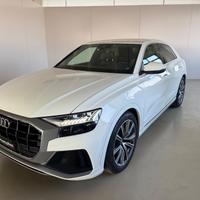 Audi Q8 55 TFSI QUATTRO 340 CV IVA ESPOSTA