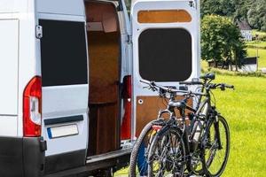 PORTA BICI DA GANCIO TRAINO SCOREVOLE PER VAN