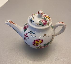 Teiera in porcellana Vctoria and Albert Museum