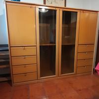 armadio da soggiorno 