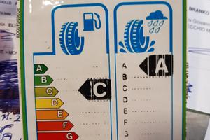 Gomme estive 245 40 18