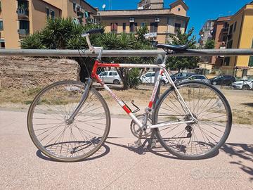 Bici da corsa vintage legnano