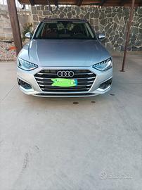 audi A4 g tron 