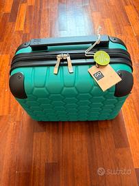 🧳 Beauty case rigido Go by Carpisa – Nuovo