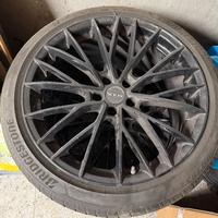 N.4 pneumatici con cerchio da 20